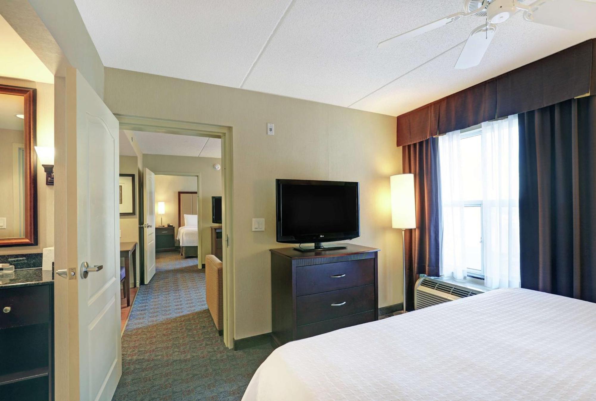 Homewood Suites By Hilton Cambridge-Waterloo, Ontario Экстерьер фото